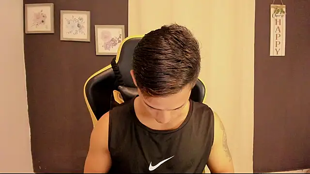 sexy_andres01 网络视讯表演