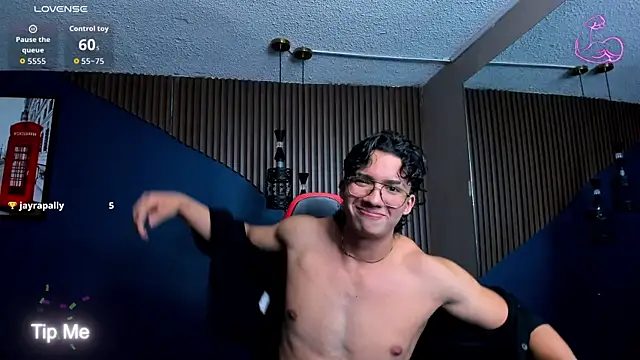 Chat XXX en directo de Axxel_Muscle