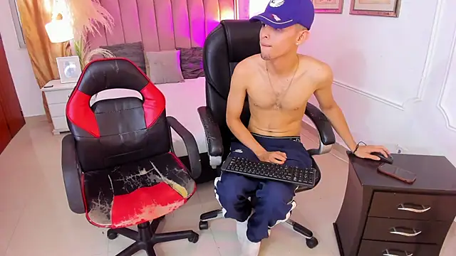 your_d0ll1 – Naživo XXX chat