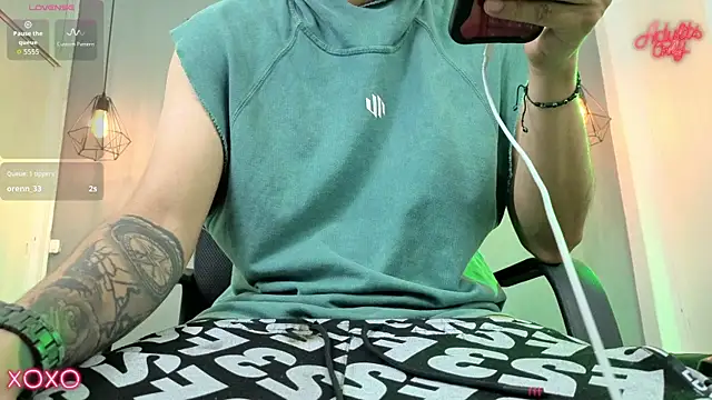 XXX chat uživo modela Zack_isback