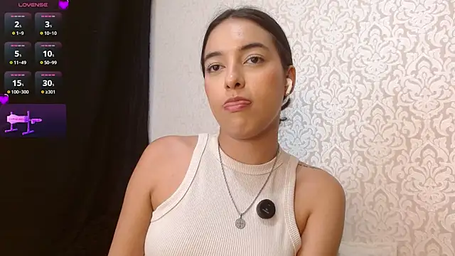 XXX chat uživo modela Annyrosse00