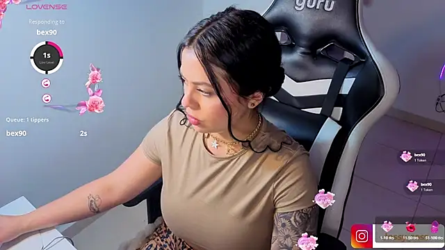 Victoryyy_'s Live XXX Chat