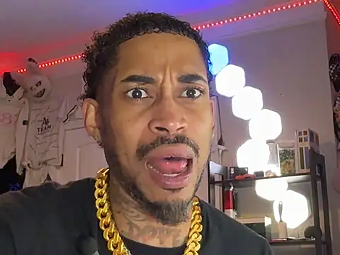 StillArQuez Live XXX-chat