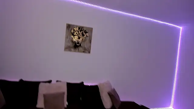 PureBlisss_ élő XXX-chatje