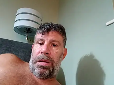 צ'אט XXX בשידור חי של stud2512