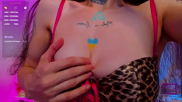 PalmLora1's Live XXX Chat