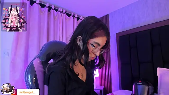 צ'אט XXX ב שידור חי של Molly_A