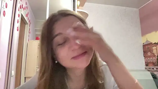 HwaTrippel Chat XXX live
