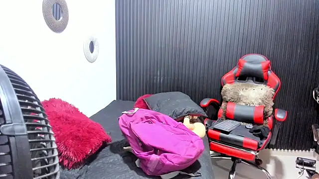 1Mature__NaughtyのライブXXXチャット