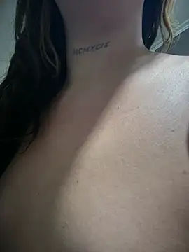 Chat +18 de Sweet_vicky_hot ao vivo