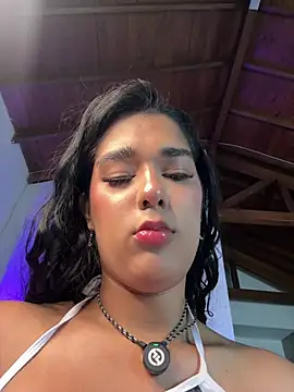 EmmaRoux_ Chat XXX in diretta