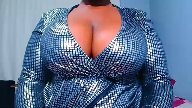 BERNINIBLUSHX89's Live XXX Chat