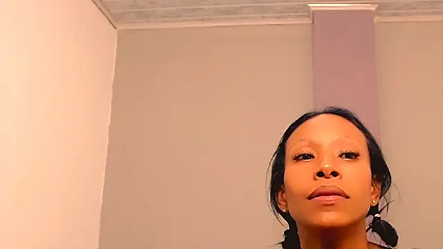 Chat XXX Live monserrath_bitch_naughty