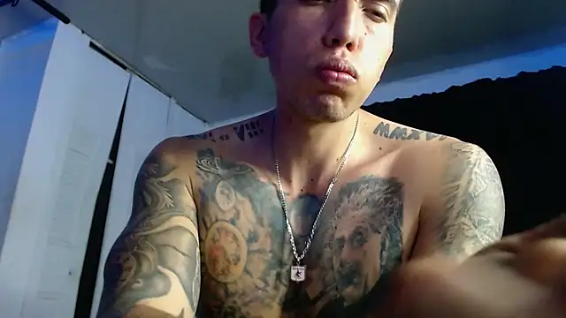 Adam_Hudsond's Live XXX Chat
