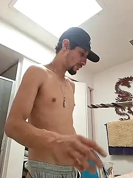 OscarbidD661's Webcam Show