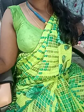 Tamil-hotwife's Live XXX Chat
