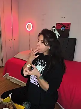 ivihetaira's Live XXX Chat