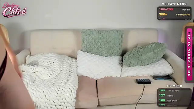itschloelaurent's Live XXX Chat