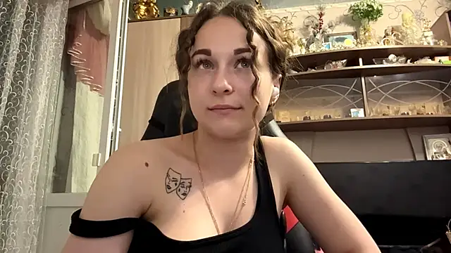 TaIliedGuest live XXX chat