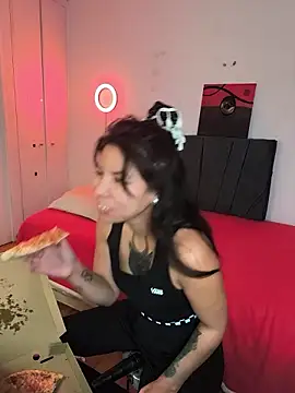ivihetairan Live XXX chat