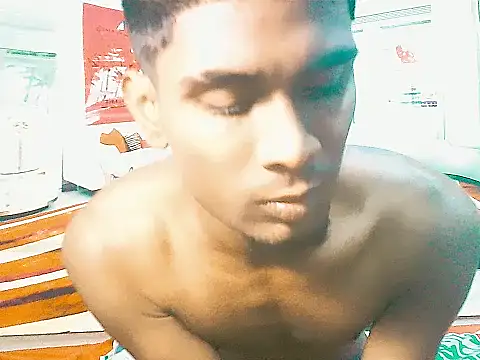 IndianThuggin Chat XXX in diretta