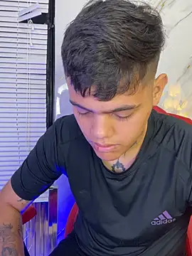 XXX chat uživo modela samael_betancurt7