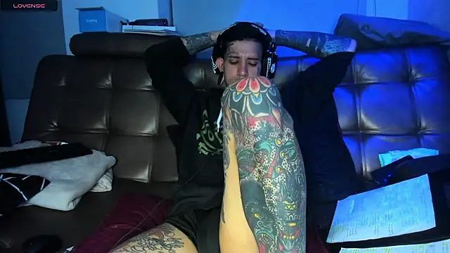 jhonny__ackerman's Live XXX Chat