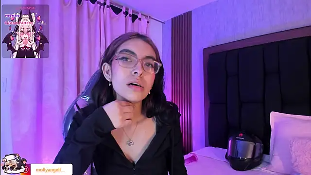 Molly_A Chat XXX in diretta