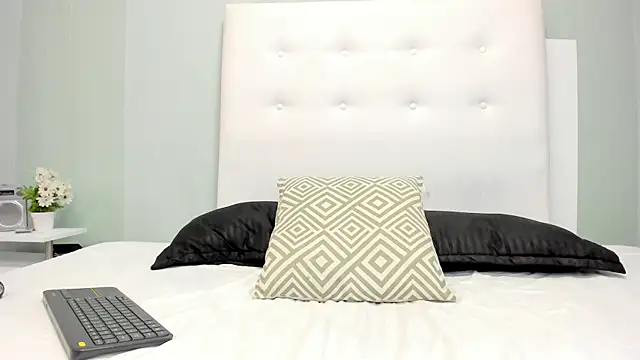 TaniaRivers Adlı Modelin Canlı XXX Sohbeti