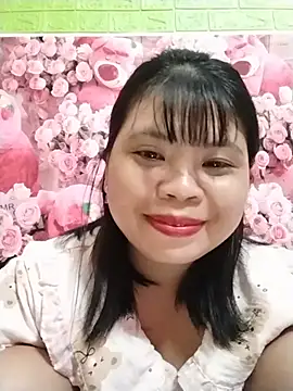 Xuka_lyss Adlı Modelin Canlı XXX Sohbeti