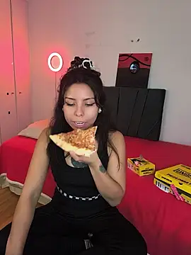 ivihetaira Chat XXX in diretta