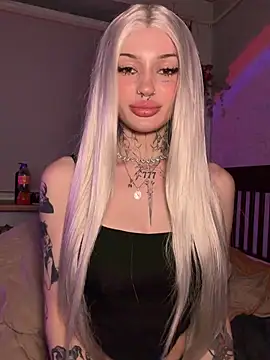 madelinexx: онлайн-секс-чат