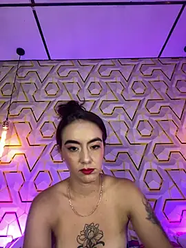 Chat +18 de MelanyyJhonson15 ao vivo