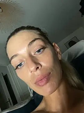 Bellalolahot's Live XXX Chat