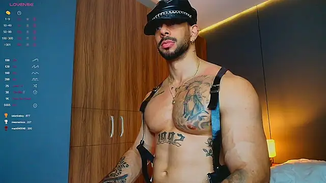 massimo_visconti's Live XXX Chat