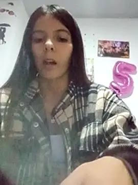 BigbuttBrooklyn_ Adlı Modelin Canlı XXX Sohbeti