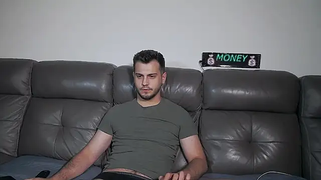 CrazyDom1 XXX чат на живо