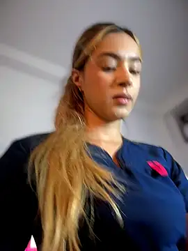Chat +18 de Natalia__vidal ao vivo