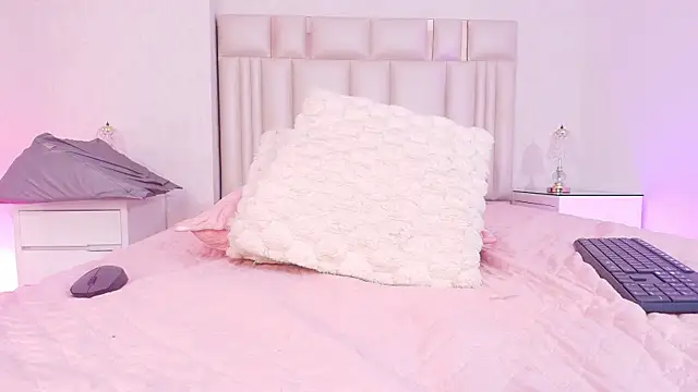 alanarose18's Live XXX Chat