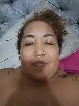 CurvyHeat – Naživo XXX chat