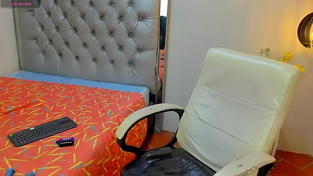 Marcoviolet Live XXX-chat
