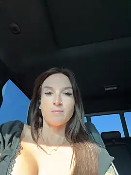 Kate-Paul live XXX chat