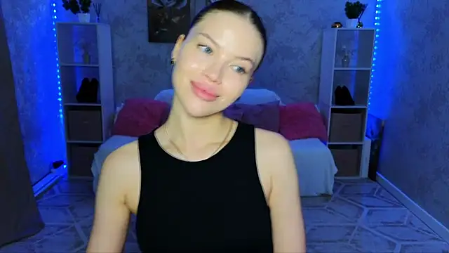 EmmyMills' Live XXX Chat