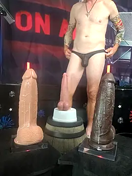 FantasyMan-BiWM live XXX chat