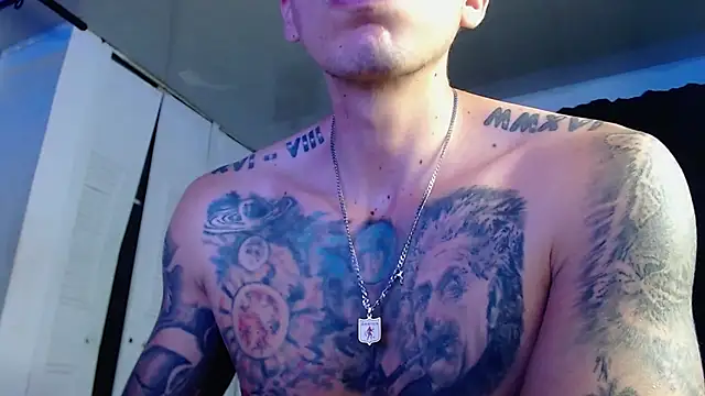 Chatroom XXX en direct de Adam_Hudsond