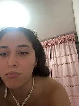 LatinDoll8 live XXX chat