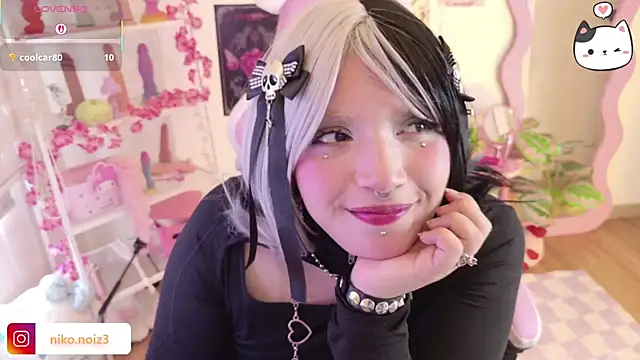 Chat XXX en directo de Noisy_doll