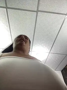 Rossestoner's Live XXX Chat