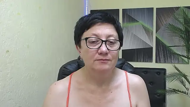 Chat XXX en directo de EmilyL0ve