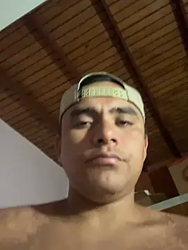 Chat XXX Live lucas-storm